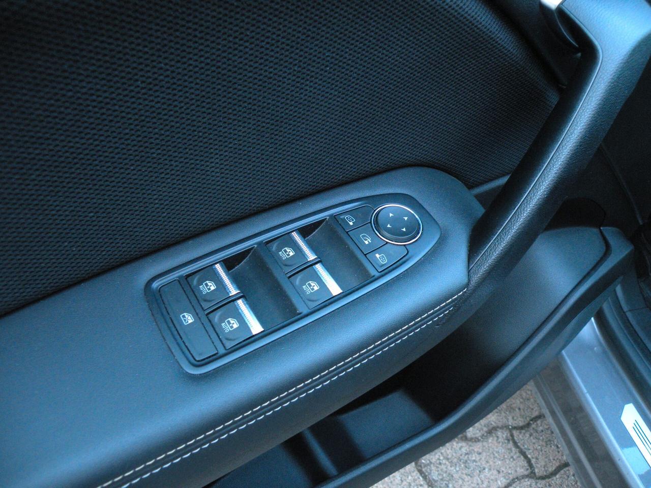 RENAULT SYMBIOZ FULL HYBRID E-TECH 145CV TECHNO 2025