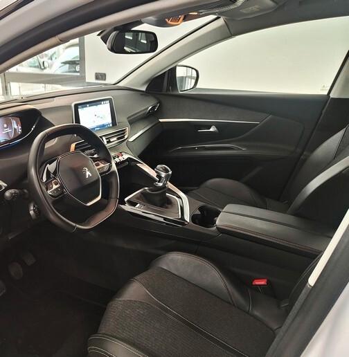 Peugeot 3008 BlueHDi 130 S&S Allure