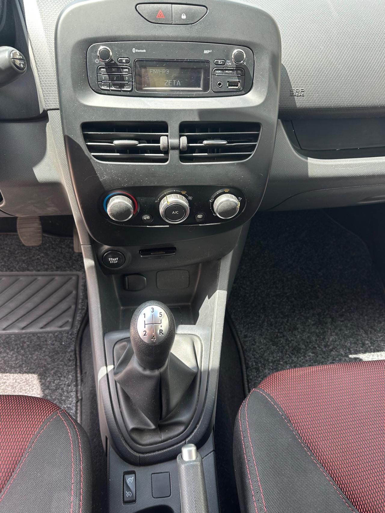 Renault Clio 1.2 75CV GPL 5 porte