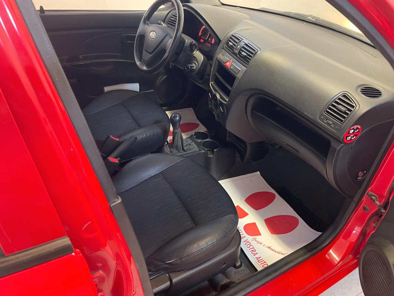 Kia Picanto 5p 1.0 Life 135.000 km! CLIMA Tagliandata Neopatentati