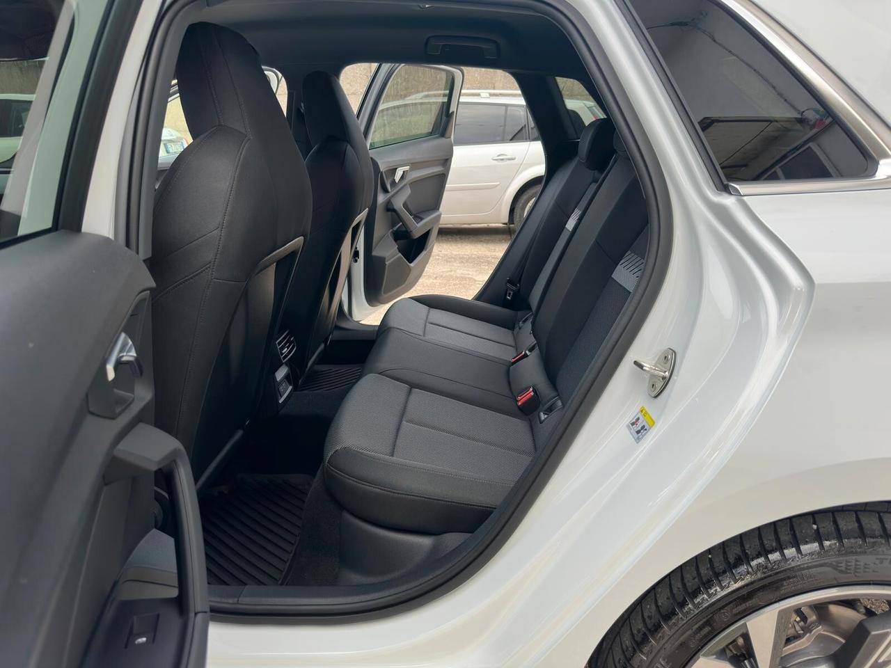 Audi A3 SPB 30 g-tron S tronic line edition