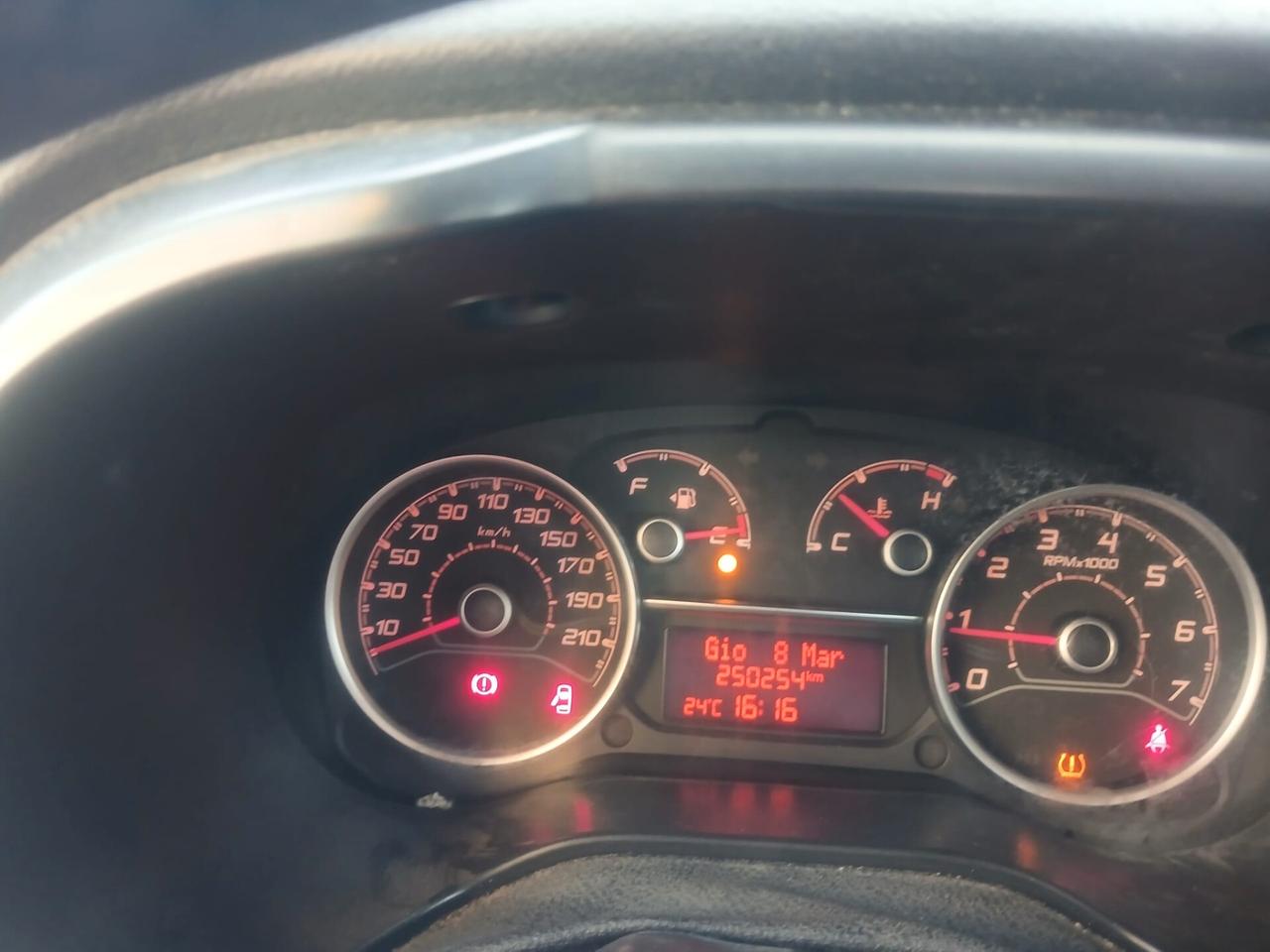 Fiat Doblò XL tetto alto trasporto disabili