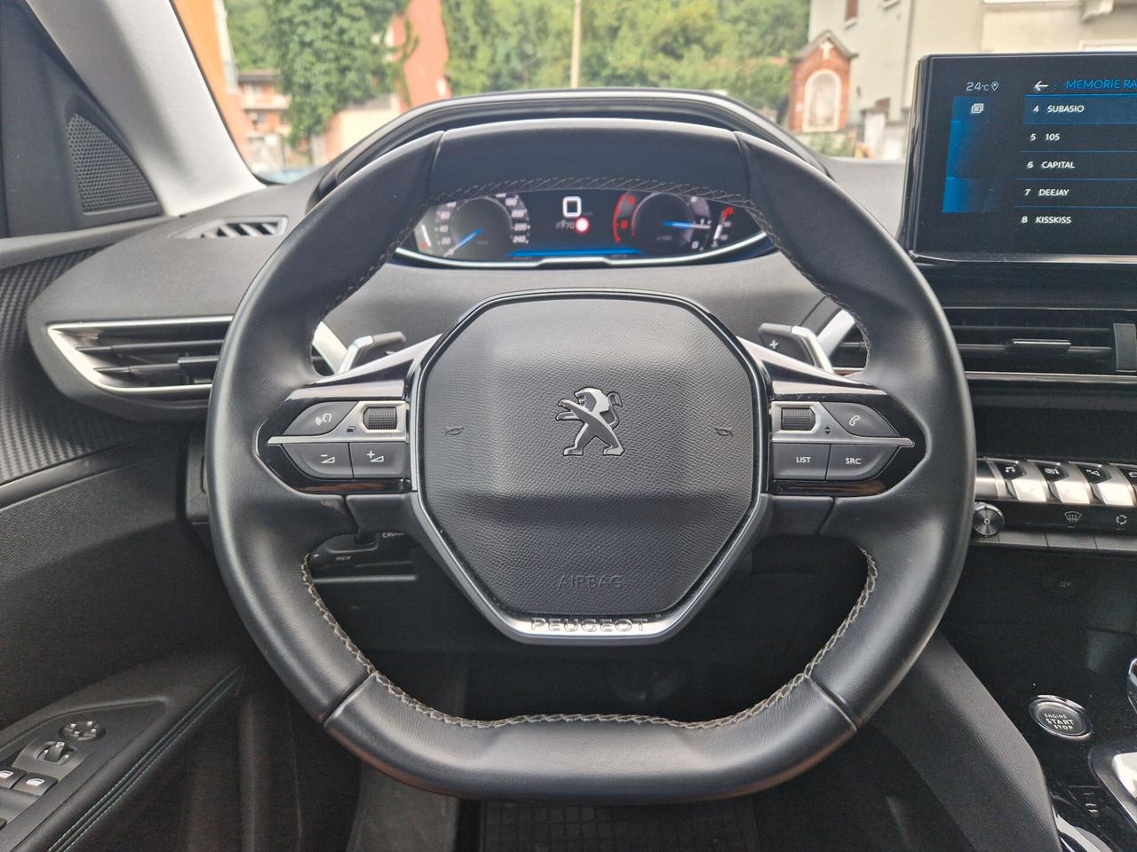 Peugeot 3008 1.5 130CV "67.200 km" AUTOMATICA, Carplay, Telecamera 360