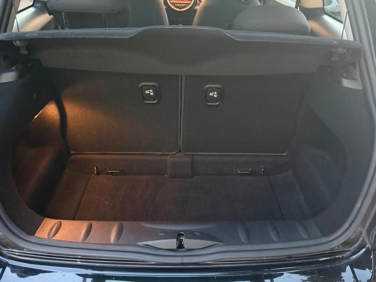 Mini 1.6 One (72kW) km 55000