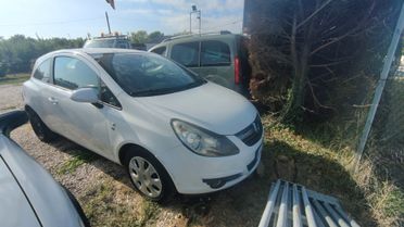 Opel Corsa 1.2 3 porte Club