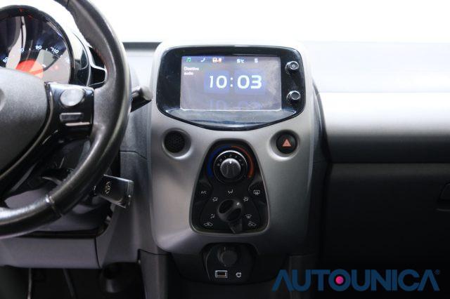 TOYOTA Aygo 1.0 VVT-I 72 CV 5 PORTE CONNECT NEOPATENTATI