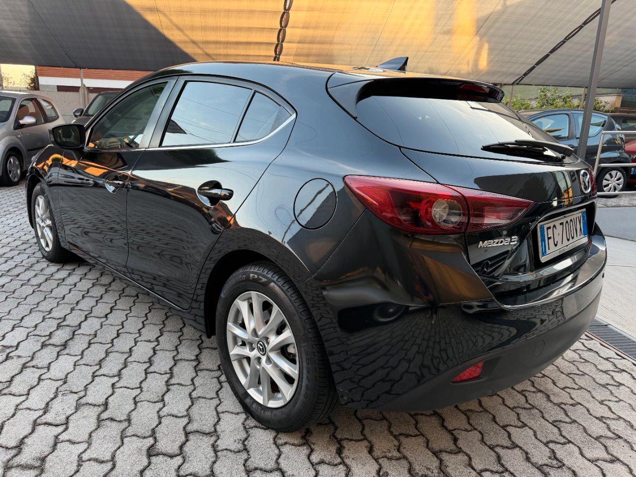 Mazda 3 5 Porte 3 5p 1.5 Evolve 100cv E6 NAVI+XENON+PDC NEOPATENTATI OK