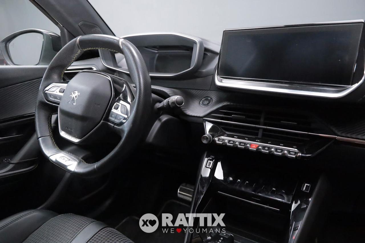 Peugeot e-2008 motore elettrico 100kW GT