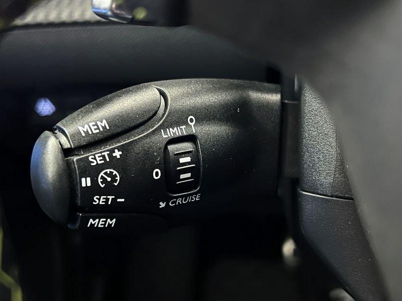 Peugeot 2008 2008 PureTech 130 S&S EAT8 GT
