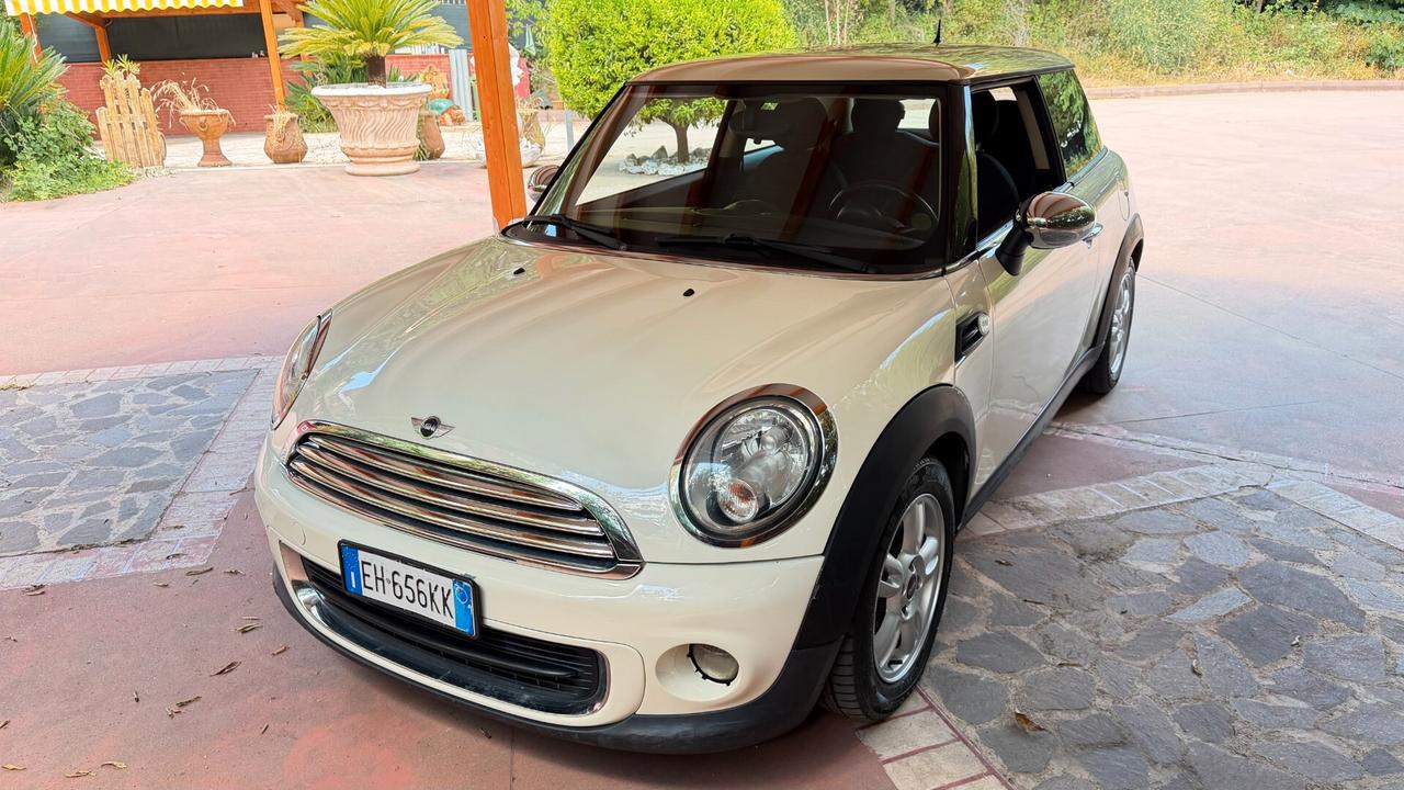 Mini 1.6 16V One (55kW)
