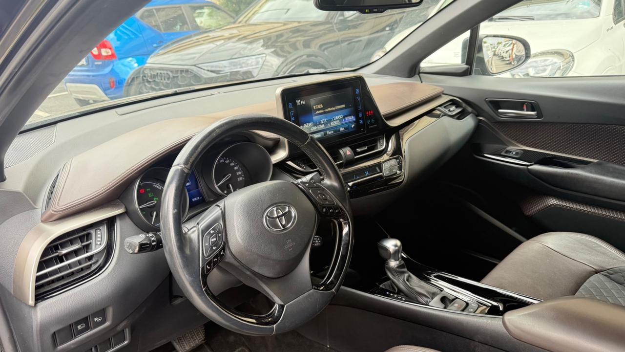 Toyota C-HR 1.8 Hybrid E-CVT Lounge