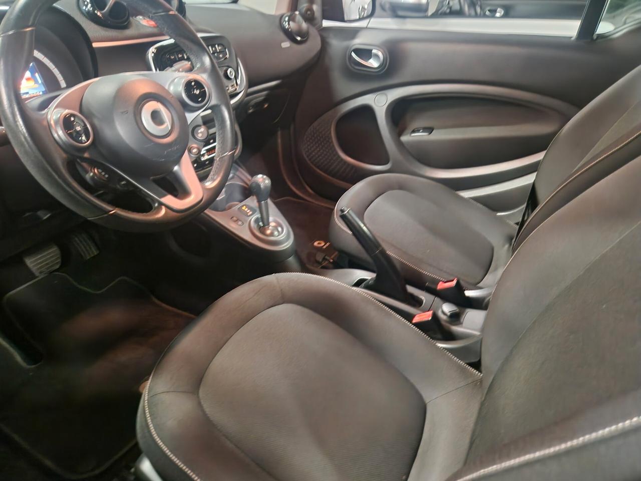 Passion total black full automatica garanzia