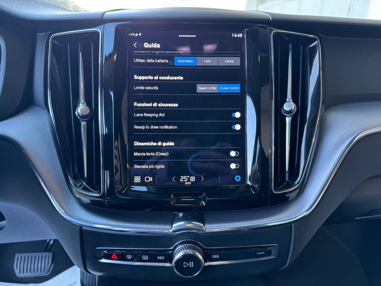 Volvo XC 60 XC60 T6 PHEV Expression AWD GARANZIA 24 MESI