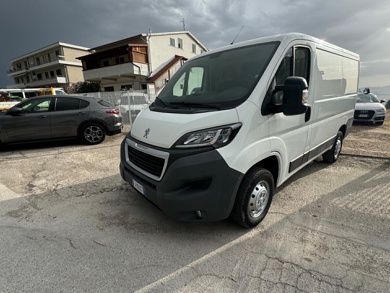 Peugeot Boxer 333 2.0 BlueHDi 130CV PC-TN Furgone