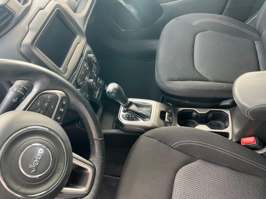 Jeep Renegade 1.6 Mjt DDCT 120 CV Limited tua da €219,00 mensili