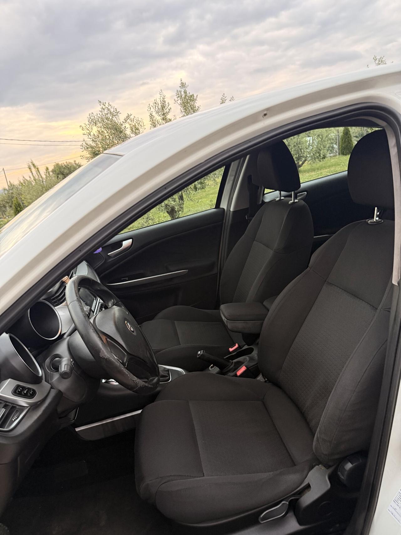 Alfa Romeo Giulietta 1.6 JTDm-2 105 CV Progression