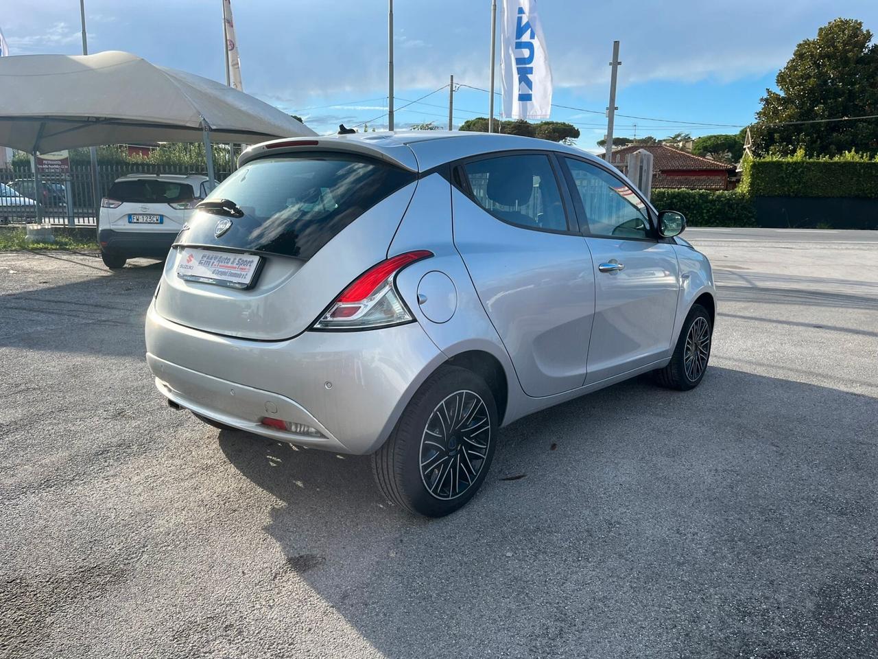 Lancia Ypsilon 1.2 69 CV 5 porte S&S Elefantino Blu