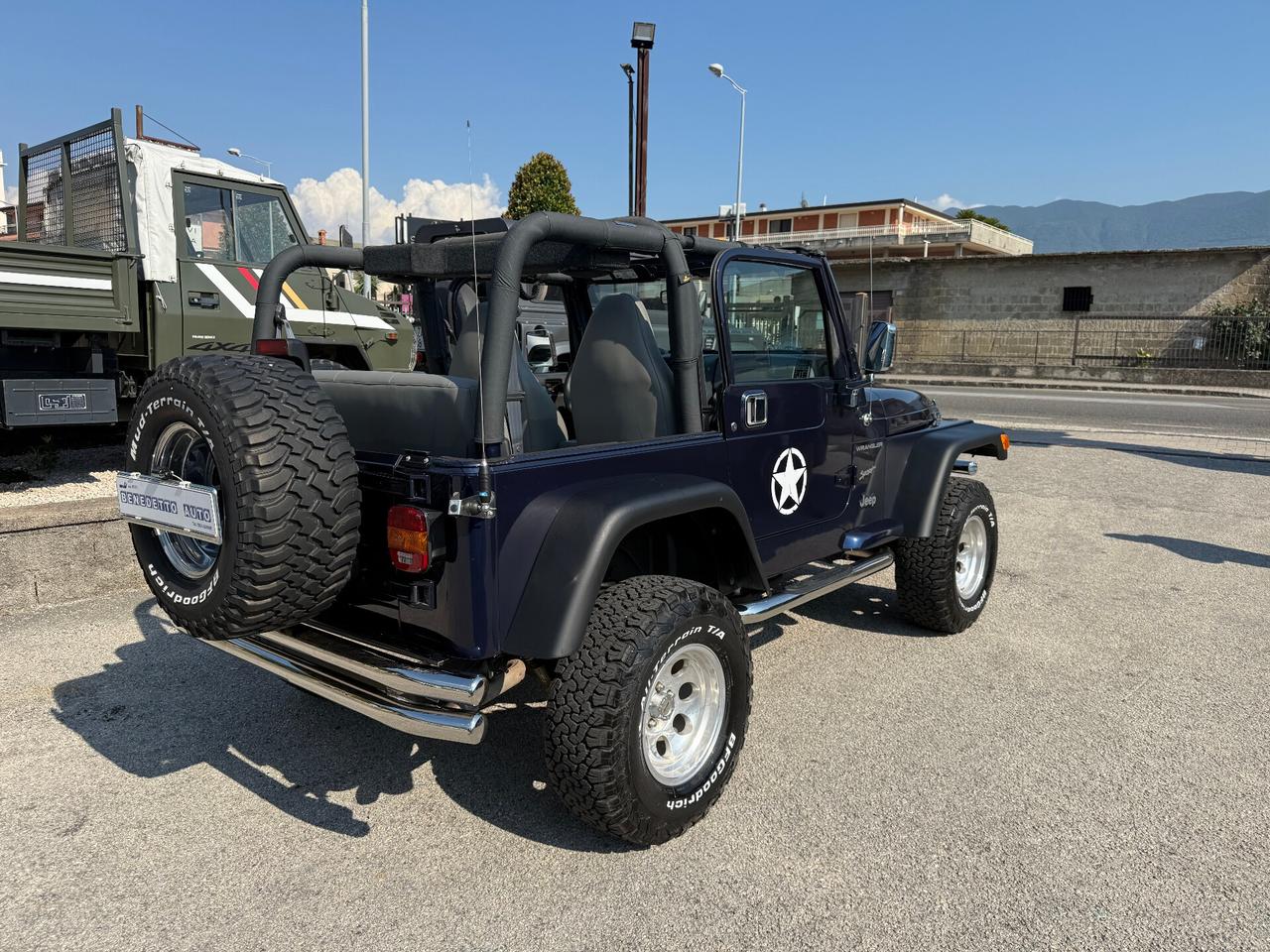 Jeep Wrangler 2.5 cat Soft top (EU)