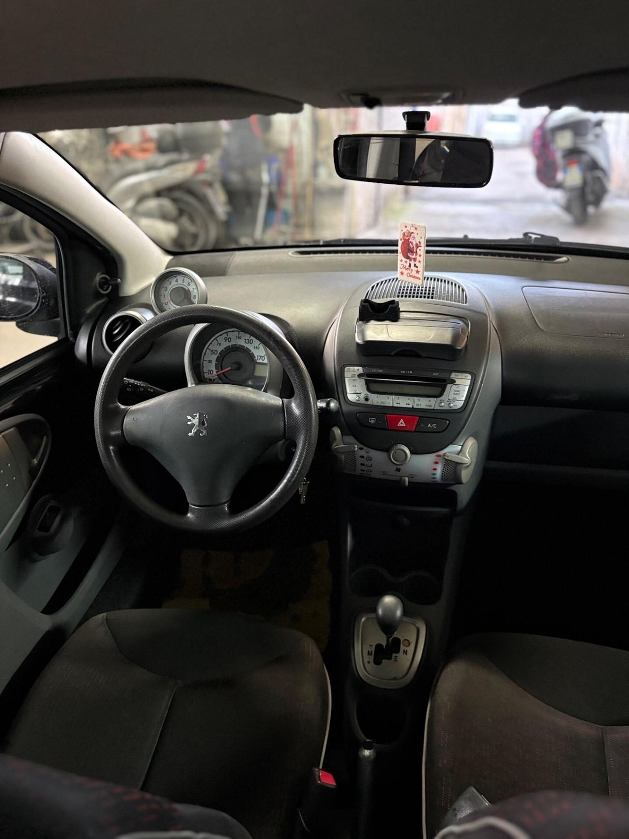 Peugeot 107 AUTOMATICA 1.0 BENZ 5 porte