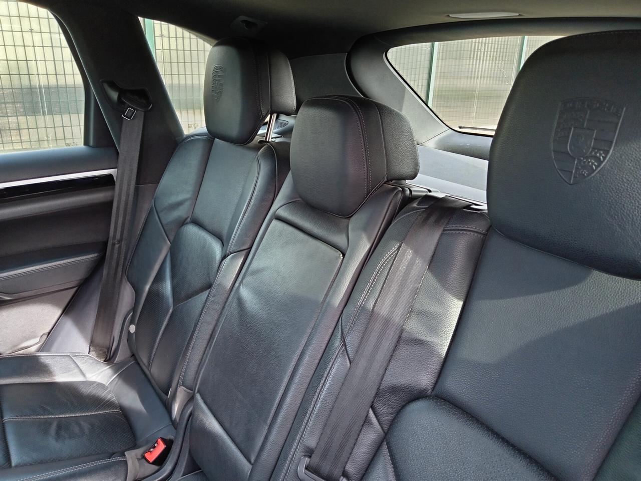 Porsche Cayenne 3.0 Diesel 250CV Platinum Edition