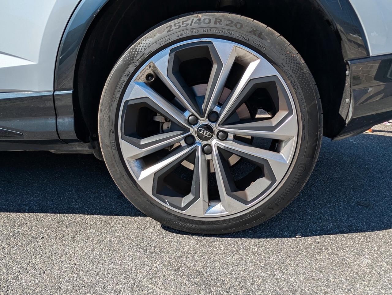 Audi Q3 SPB 35 TFSI e S tronic Identity Black