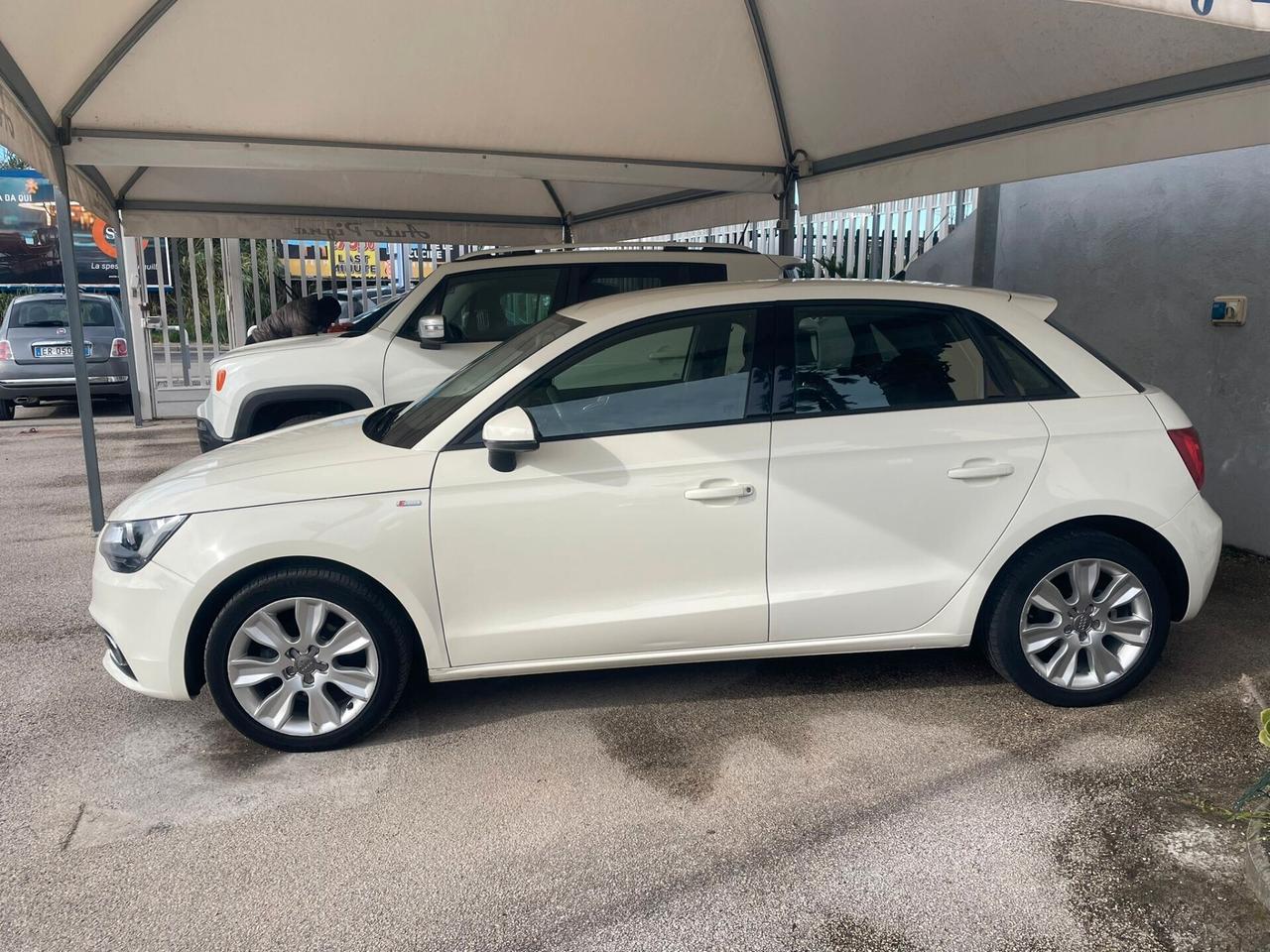 Audi A1 1.6 TDI S line edition plus