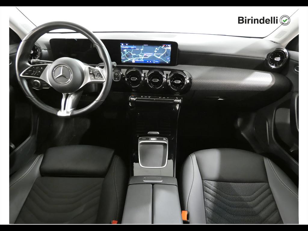 Mercedes-Benz Classe A (W177) - A 180 d Automatic Progressive Advanced
