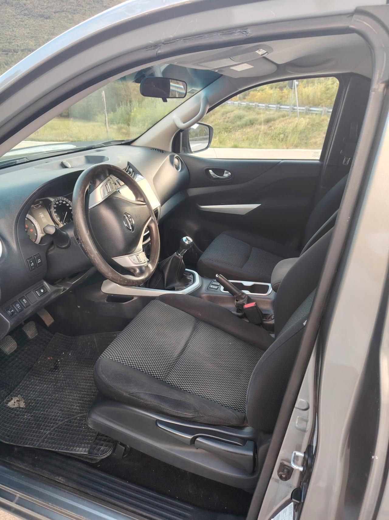 Nissan Navara 2.3 dCi 4WD Singlecab-Gancio traino-