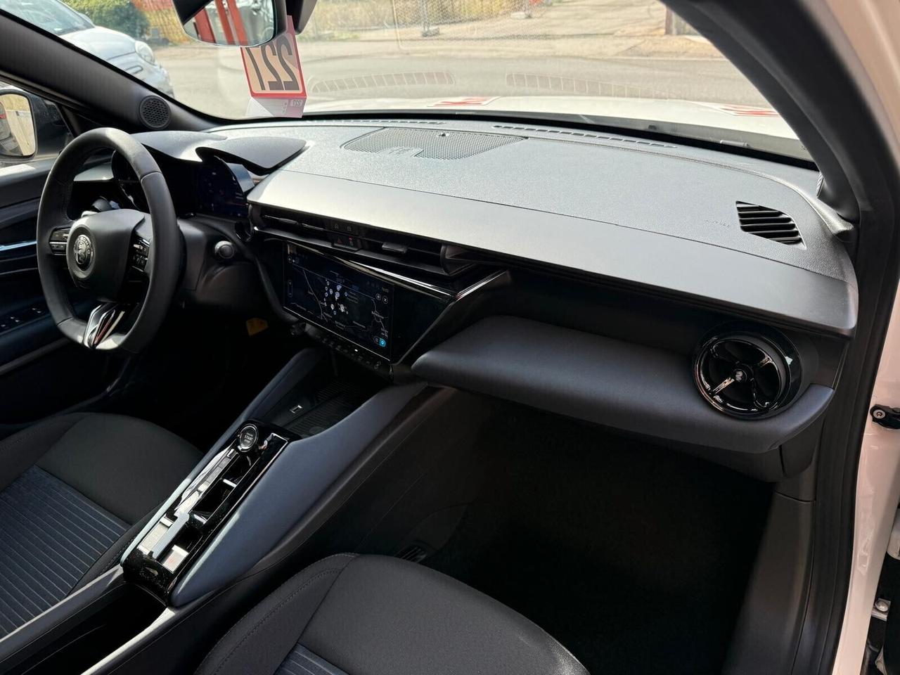 Alfa Romeo Junior 1.2 136 CV Hybrid AUTOMATICA