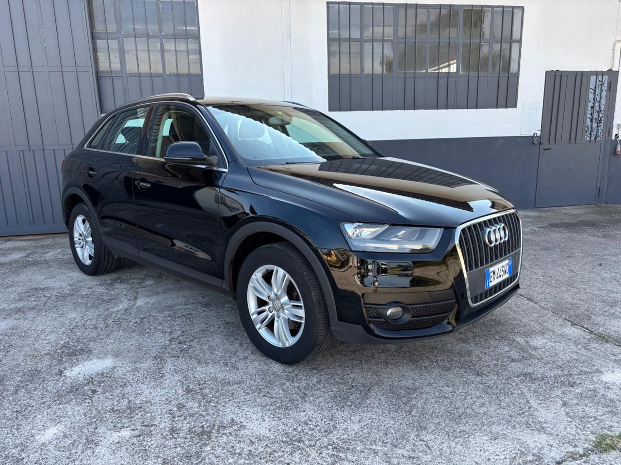 Audi Q3 2.0 TDI 140cv. Garanzia . Neopatentati