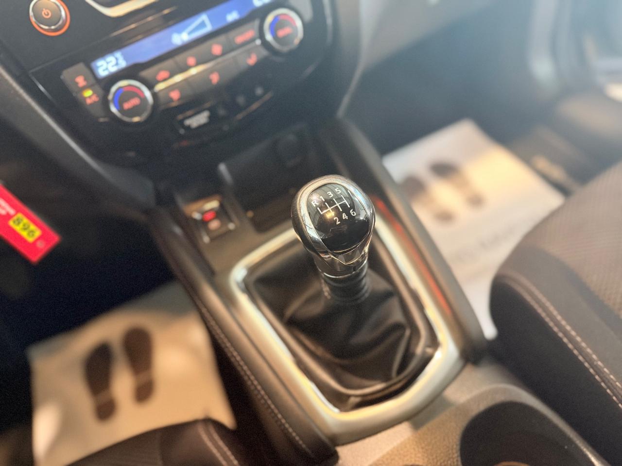 Nissan Qashqai 1.2 DIG-T N-Connecta euro6