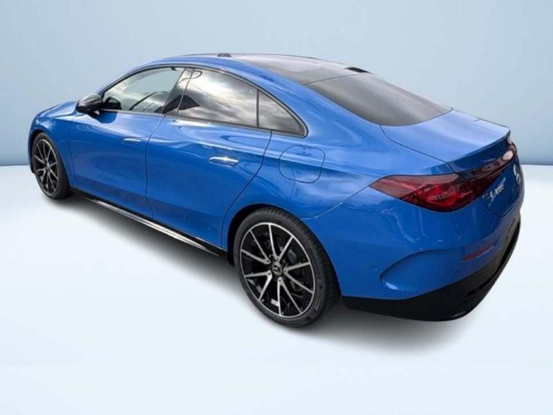 Mercedes-Benz CLA 200 Automatic 4Matic Coupé AMG Line