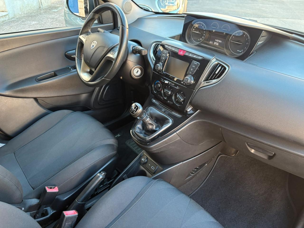 LANCIA YPSILON 1.2 BENZINA ANNO 2020 51KW PERFETTA