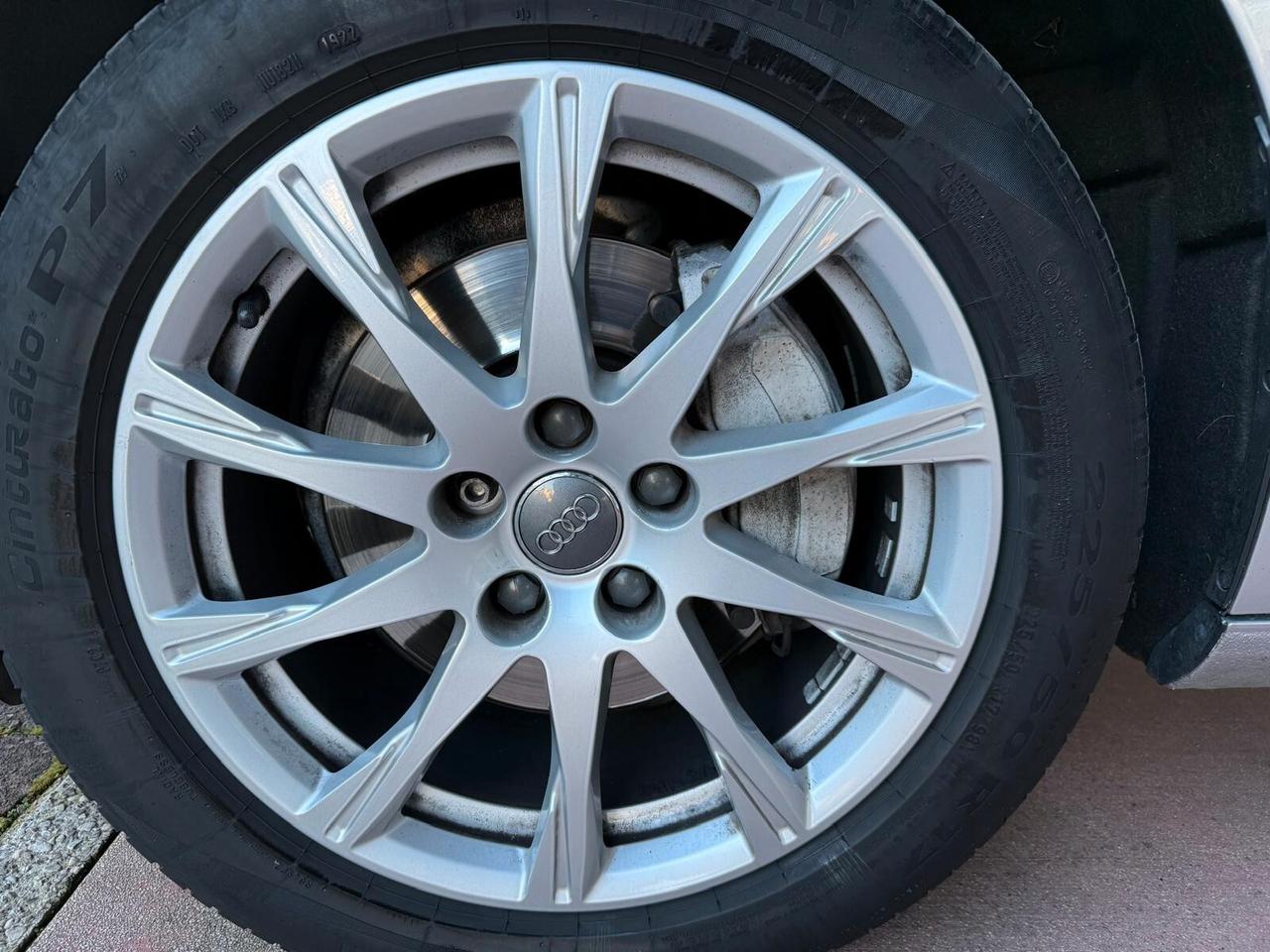 A4 Avant 2.0 TDI 190 CV quattro S tronic Business Sport (140 kw) Gancio Traino