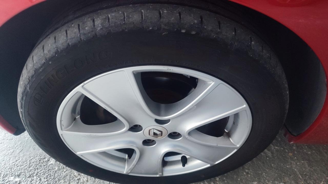 Renault Clio 1.5 dCi 8V 75CV 5 porte Wave