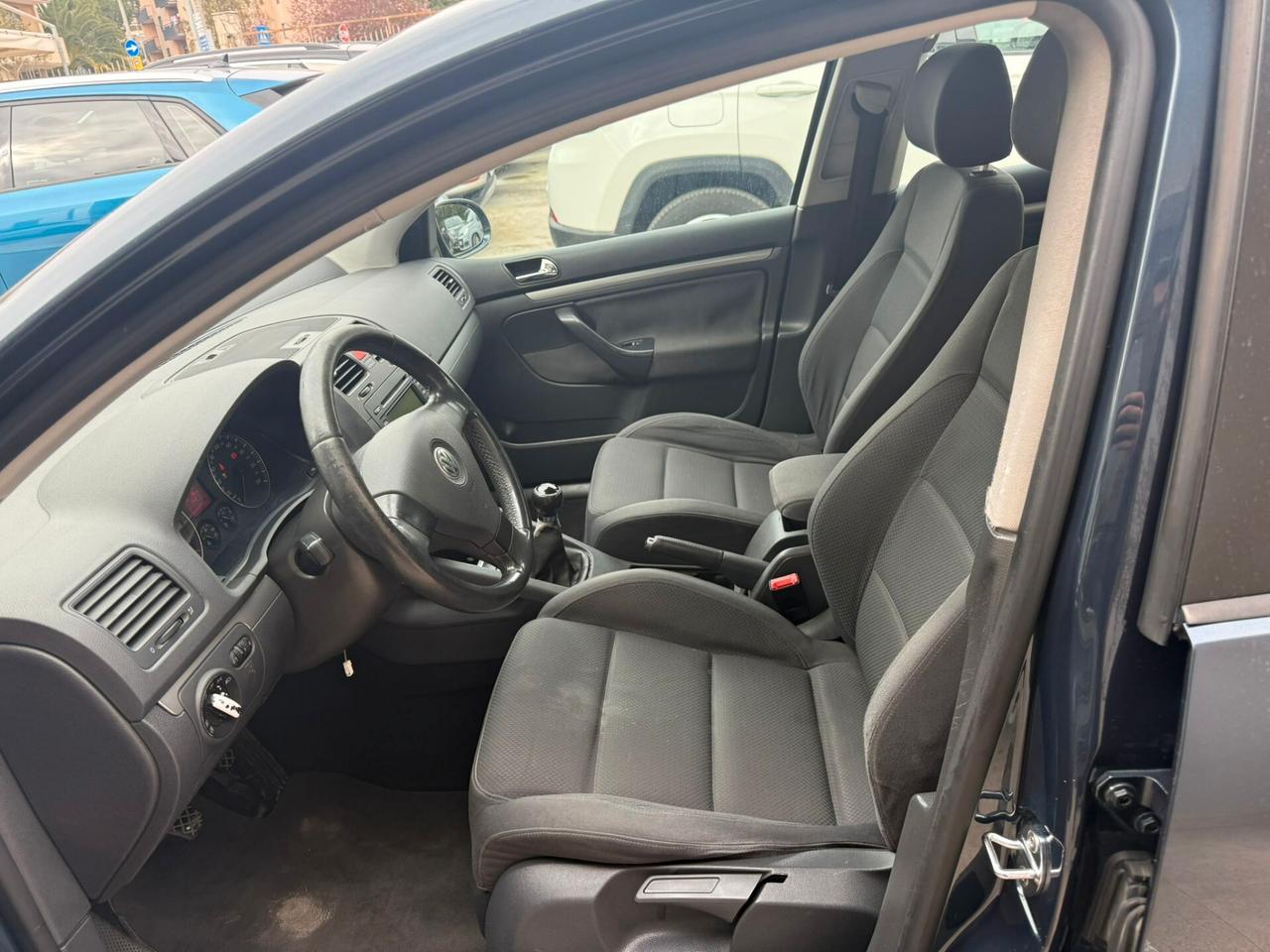 Volkswagen Golf 2.0 16V TDI 5p. Comfortline