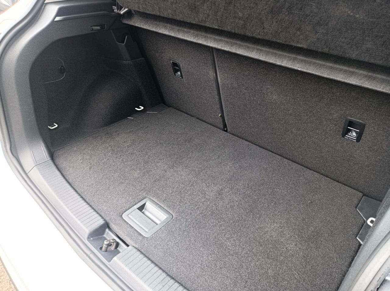 Volkswagen T-Cross 1.0 TSI Sport