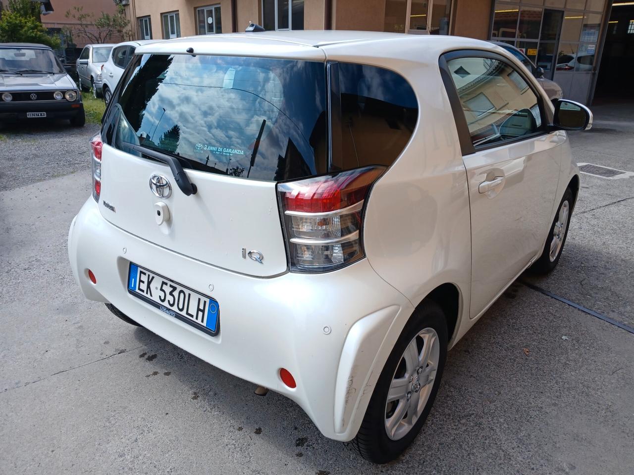 Toyota iQ 1.0 CVT Sol***AUTOMATICA 4 POOSTI ** KM 7 1 . 0 0 0 !!!!!*** 4 POSTI