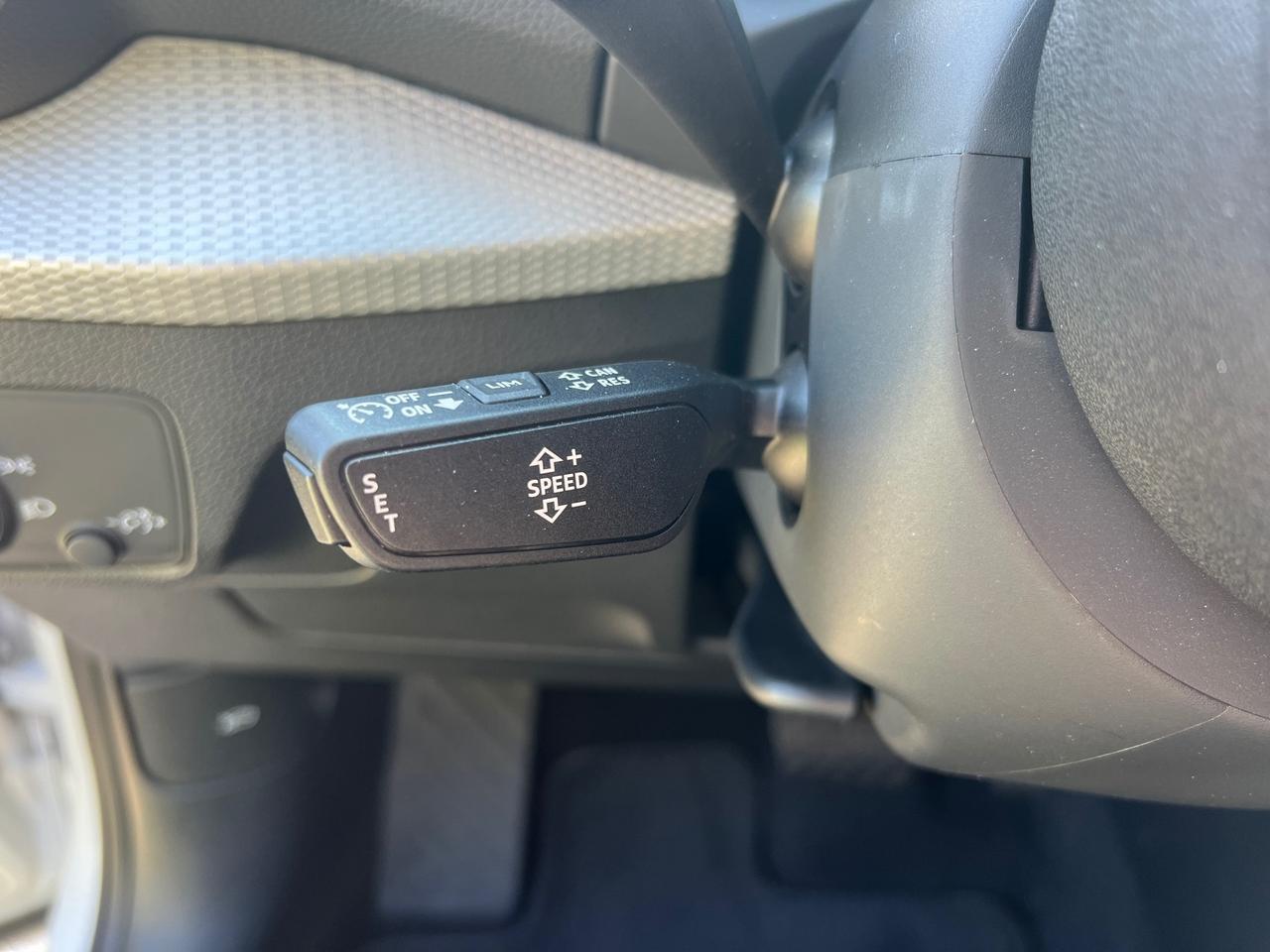 Audi Q2 35TDI S-tronic S-line-2023"GARANZIA 2028"