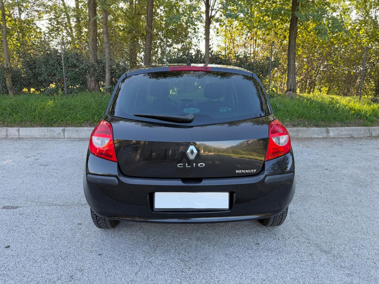 Renault Clio 1.2 16V 5p NEOPATENTATI
