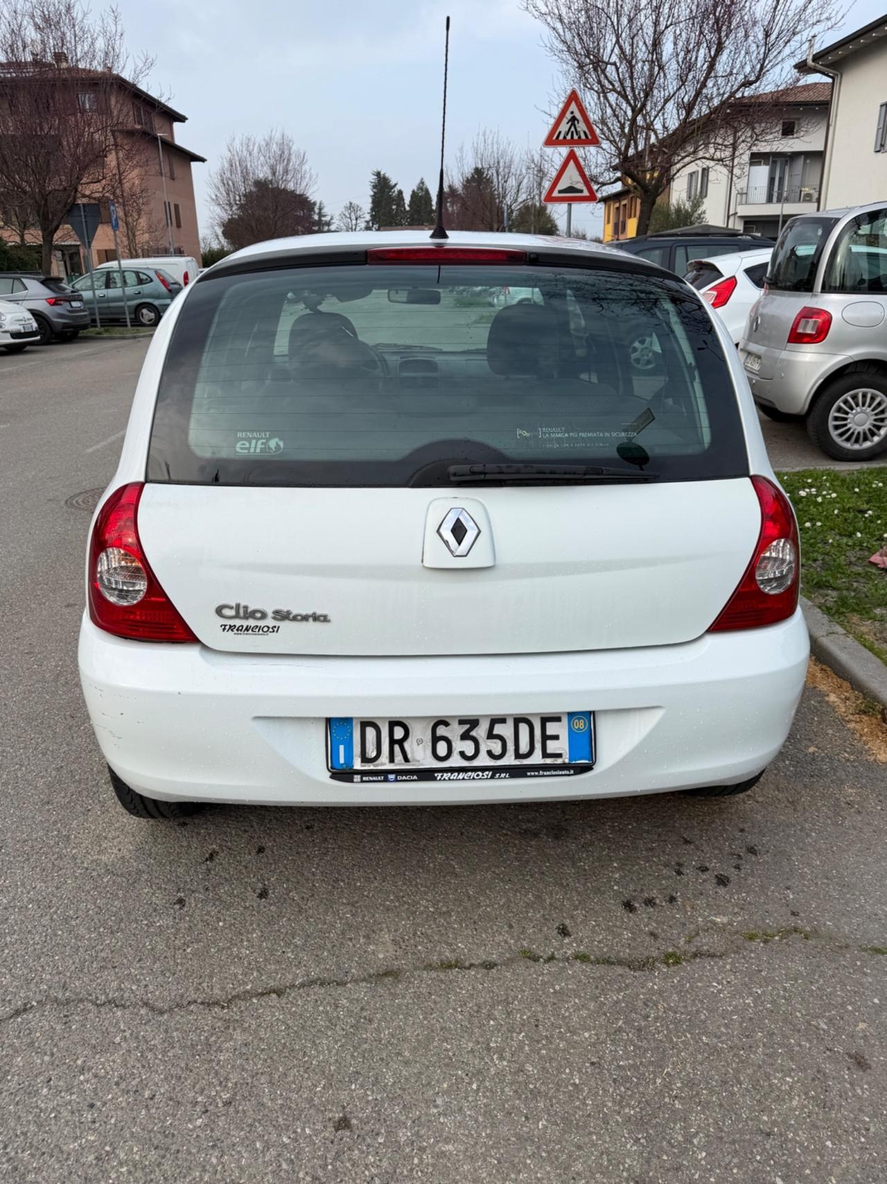 Renault Clio storia gel della casa