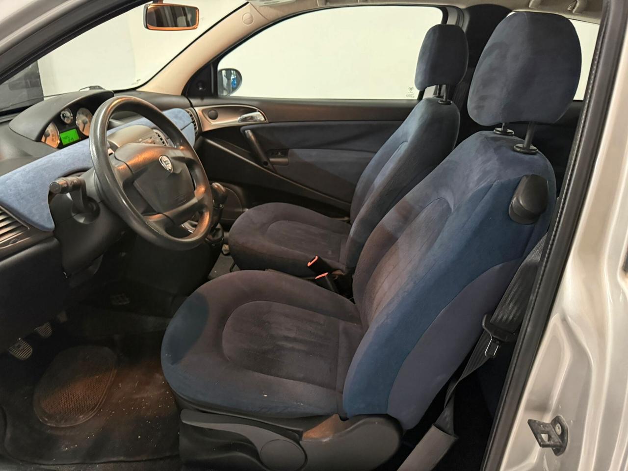 Lancia Ypsilon 1.2 Argento