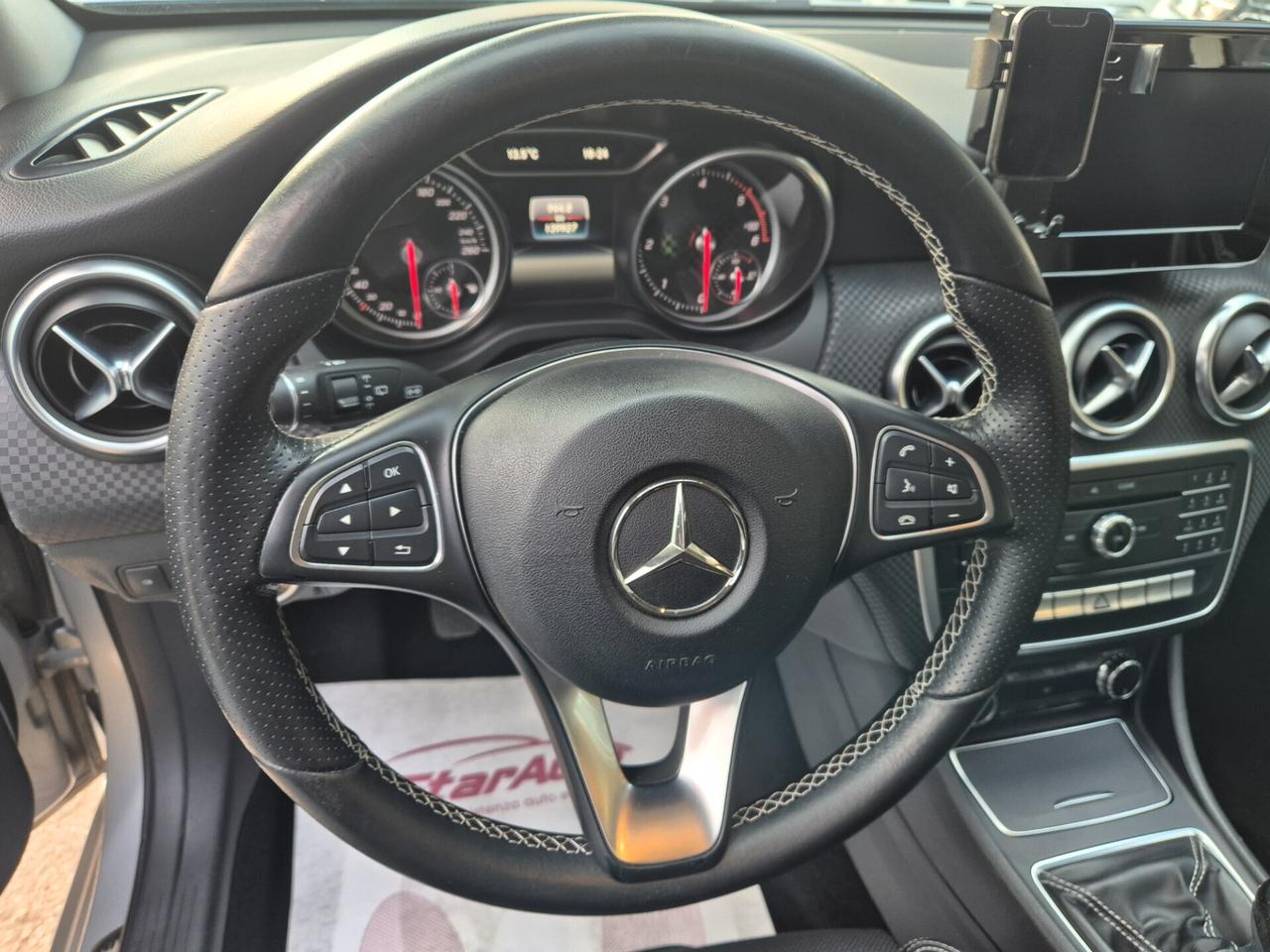 Mercedes-benz A 180 d Premium