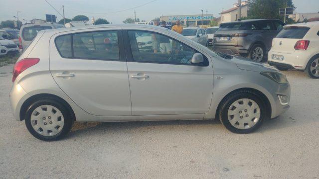 HYUNDAI i20 1.1 CRDi 5p. Sound Edition PER NEOPATENTATI
