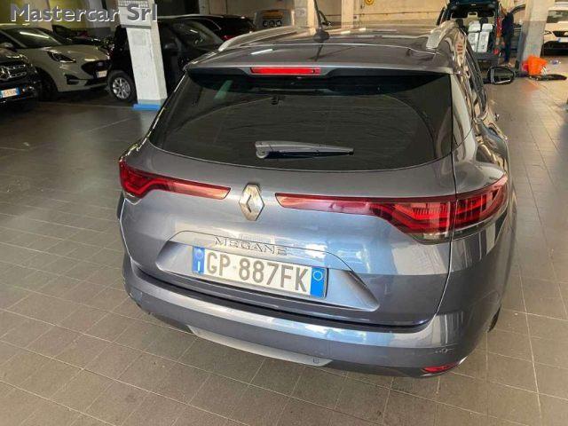 RENAULT Megane AUTOCARRO Megane IV Sporter 1.5 blue dci Business