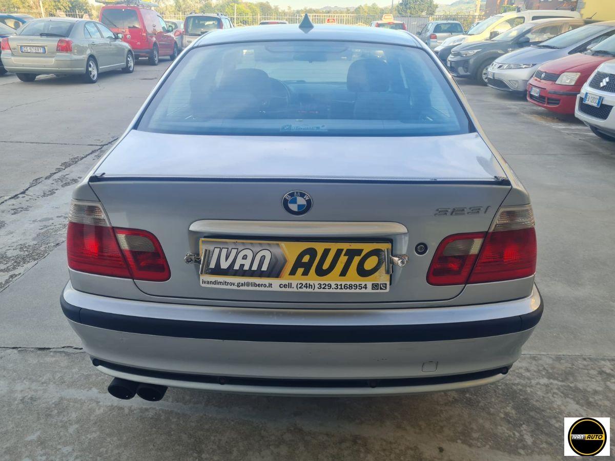 BMW Serie 3 (E46) 323i-Automatico