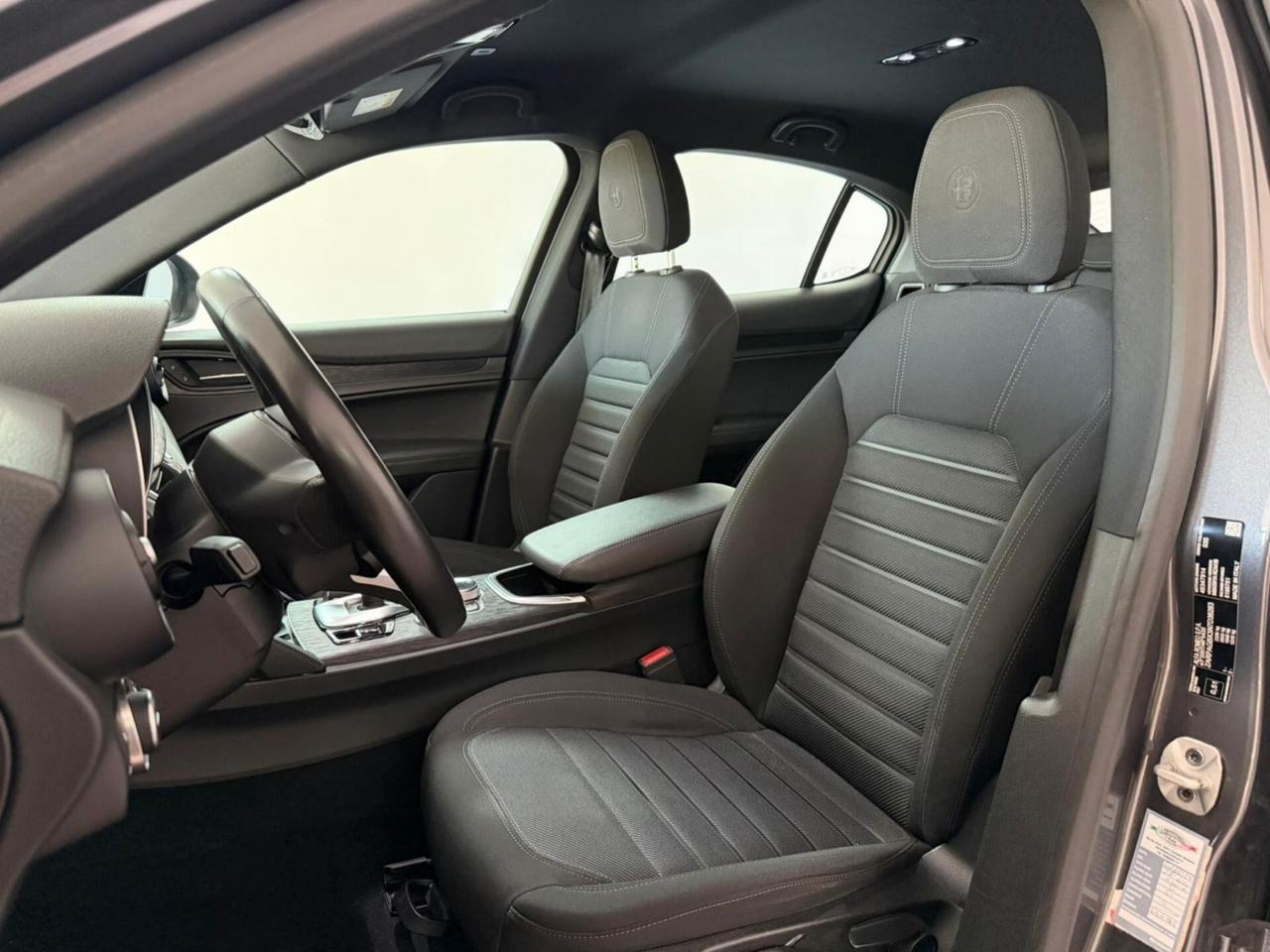 Alfa Romeo Stelvio 2.2 Turbodiesel 160 CV AT8 RWD Super Business