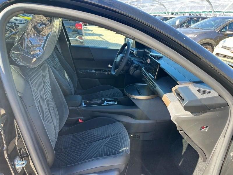 Lancia Ypsilon Ypsilon Hybrid e-DCT LX