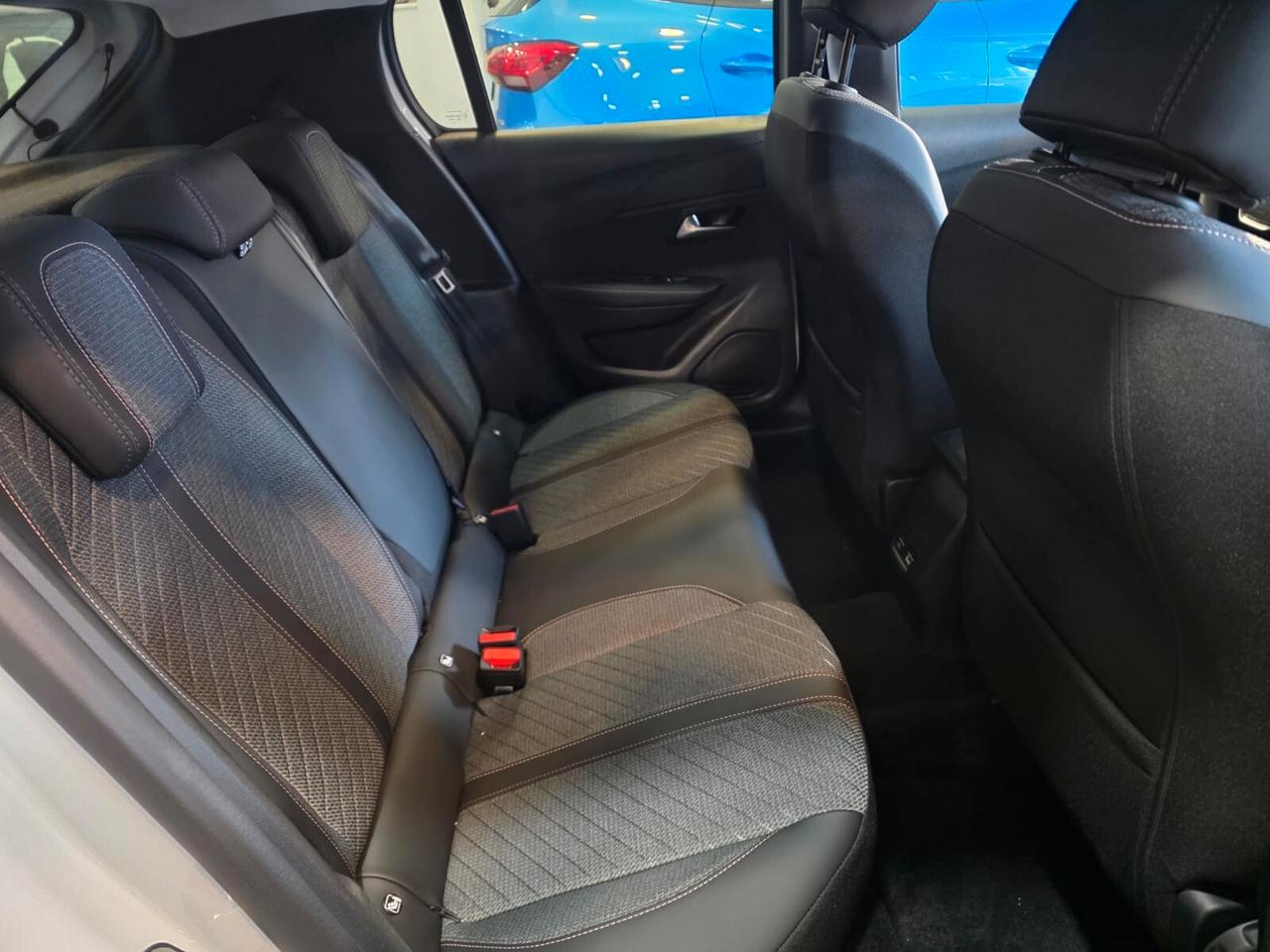 NEW PEUGEOT 208 ALLURE 100CV