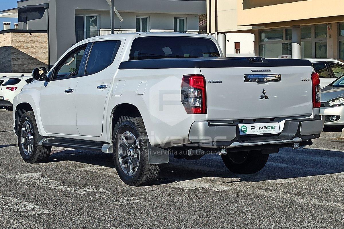 MITSUBISHI L200 2.3 D Double Cab 4x4 Super Select Diamond aut.